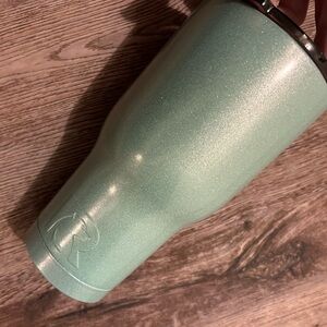 40 oz Rtic tumbler with lid